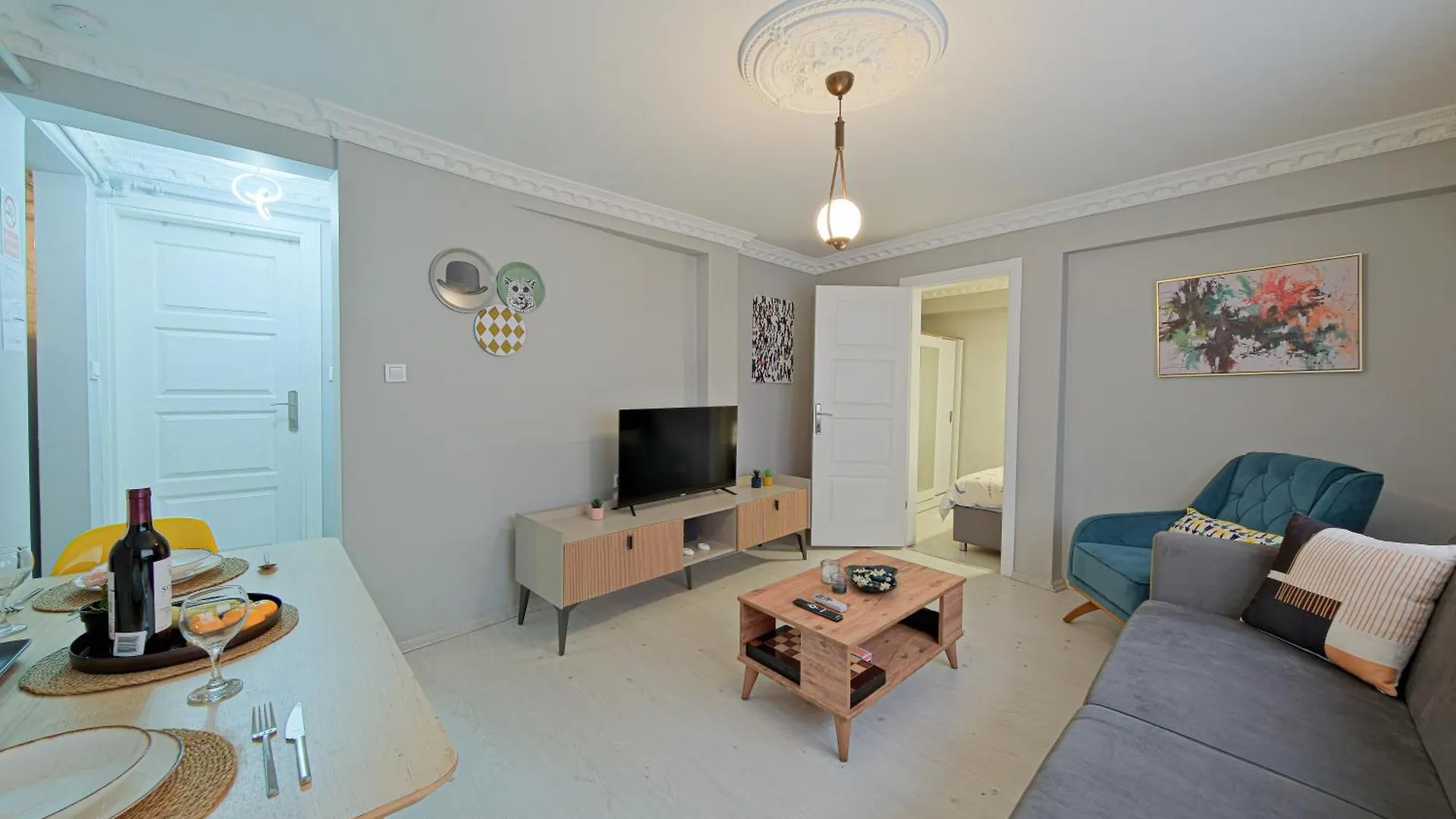 Taksim Istiklalin Kalbinde Sessiz Konforlu Daire Istanbul Apartment