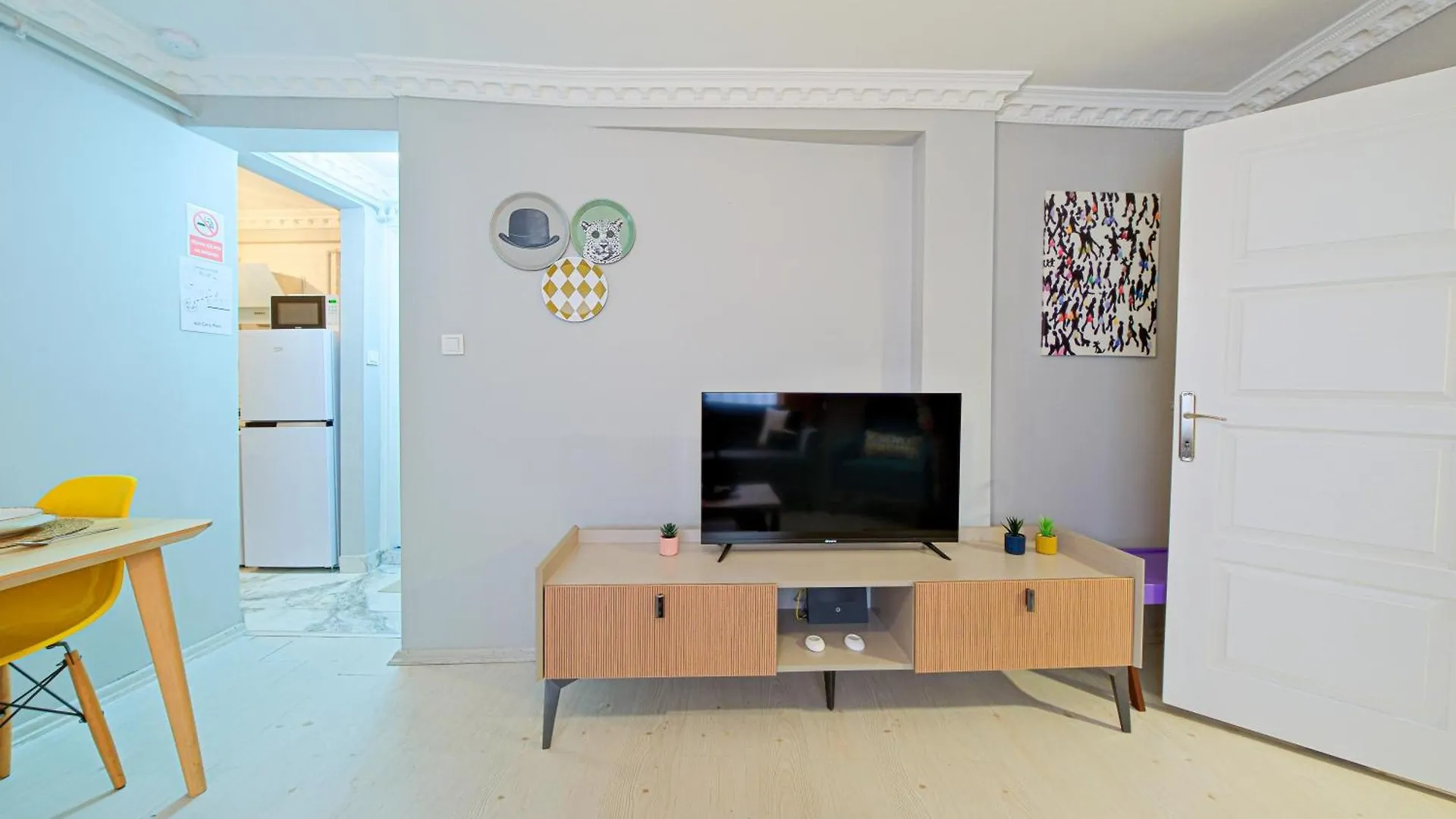 Taksim Istiklalin Kalbinde Sessiz Konforlu Daire Istanbul Apartment
